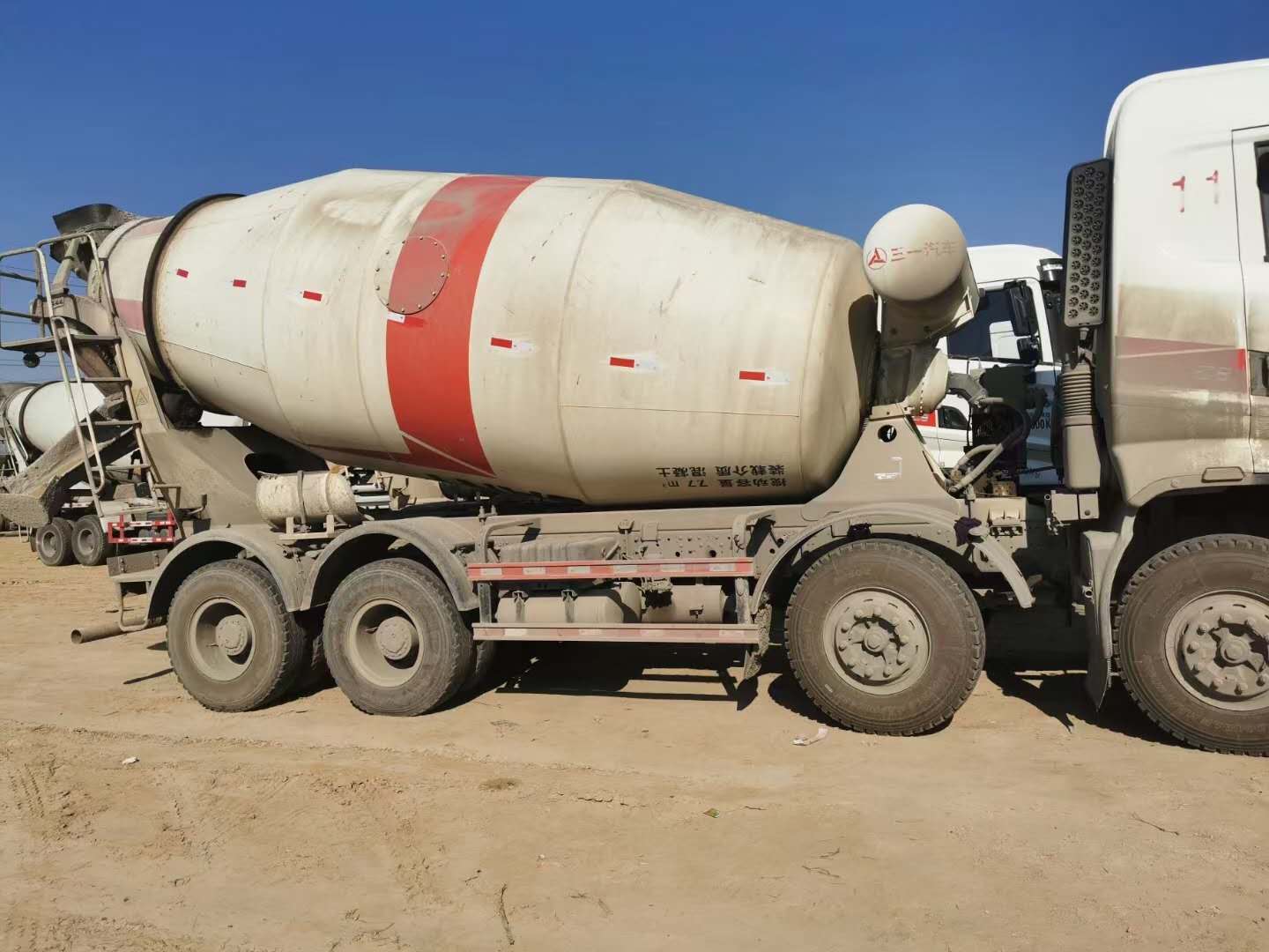 二手搅拌车 27台国五三一轻量化大12方 可分期