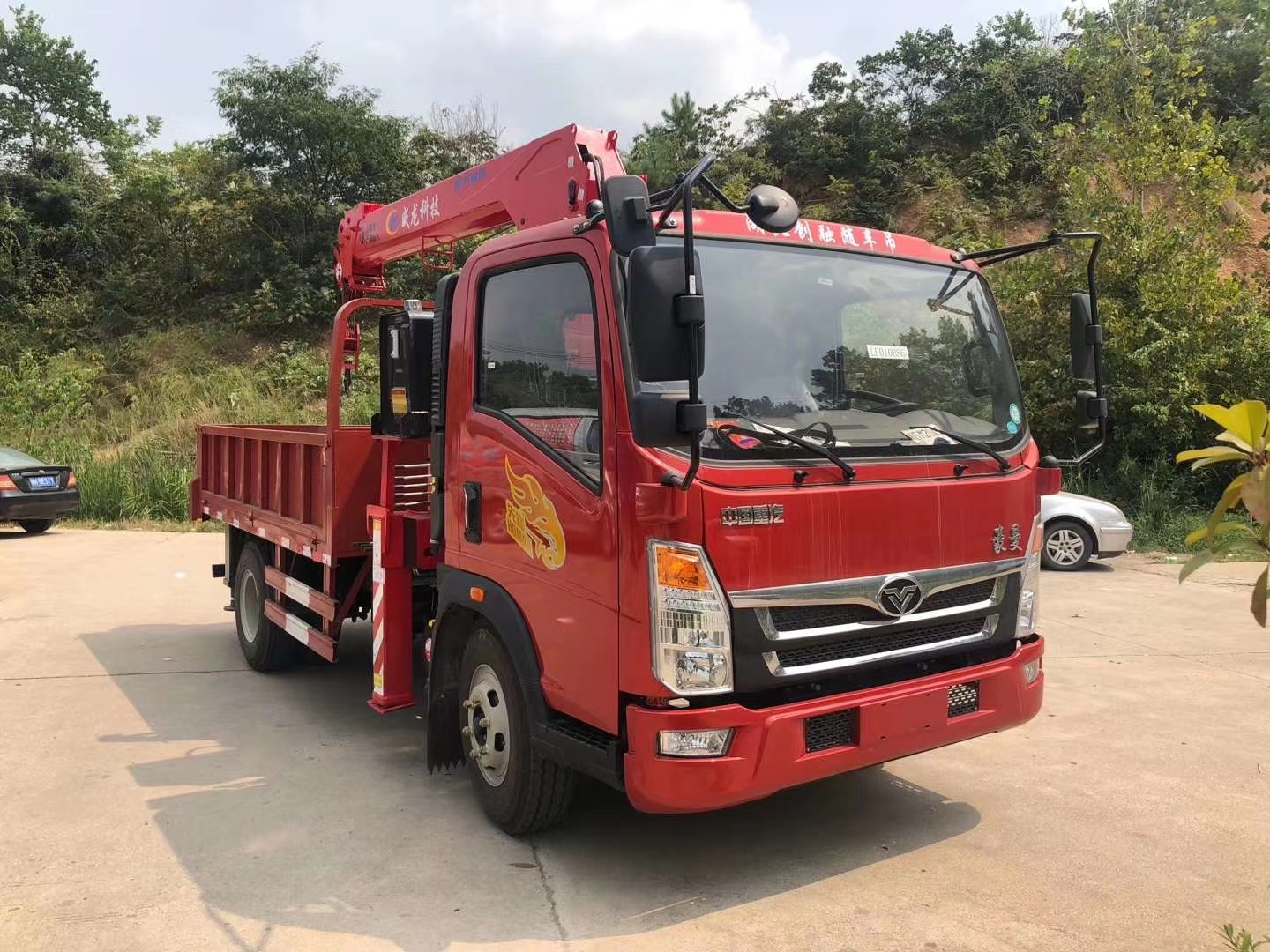 随车吊3吨随车吊国五可分期首付低