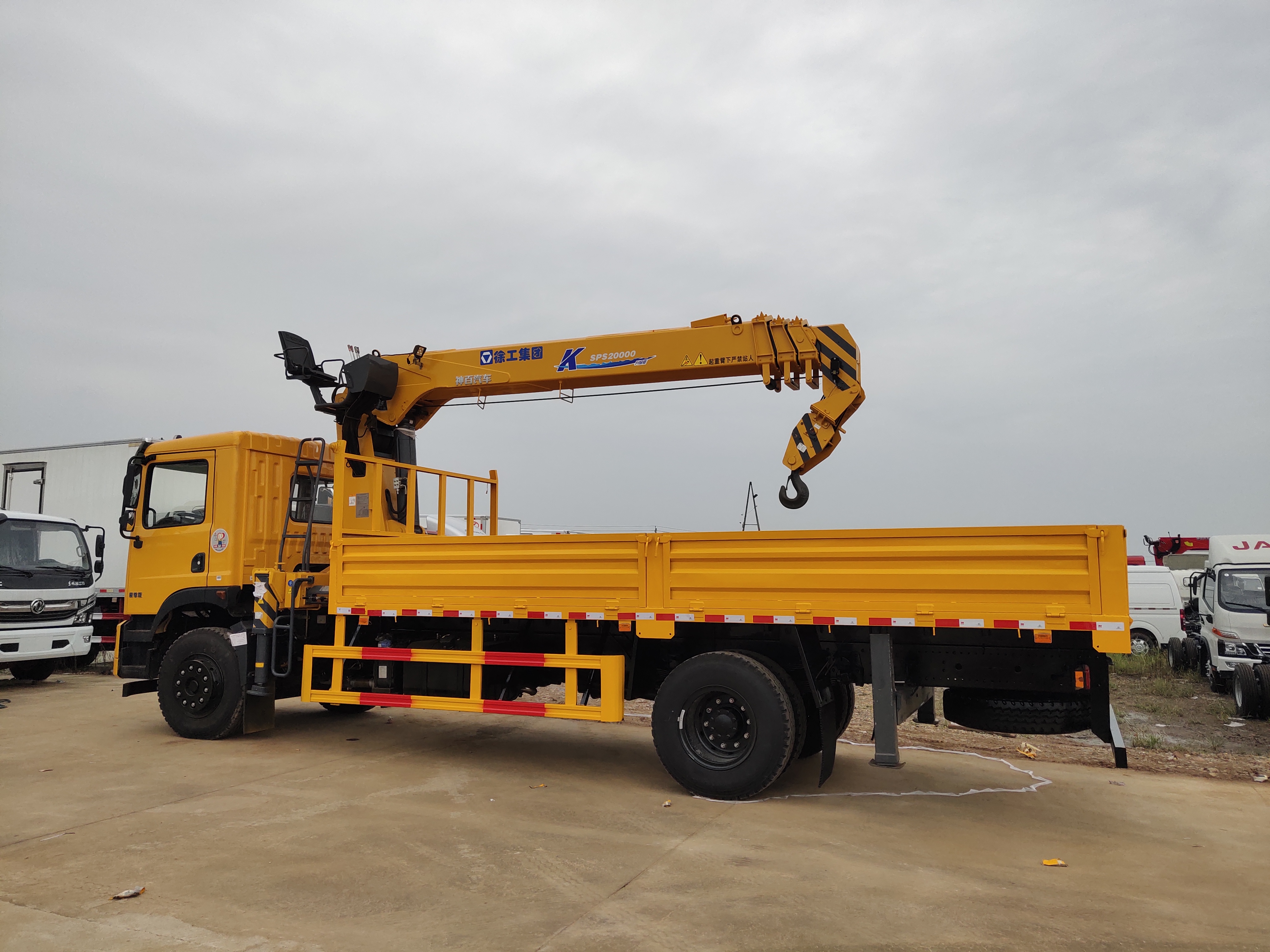 随车吊折臂随车吊国五可分期首付低