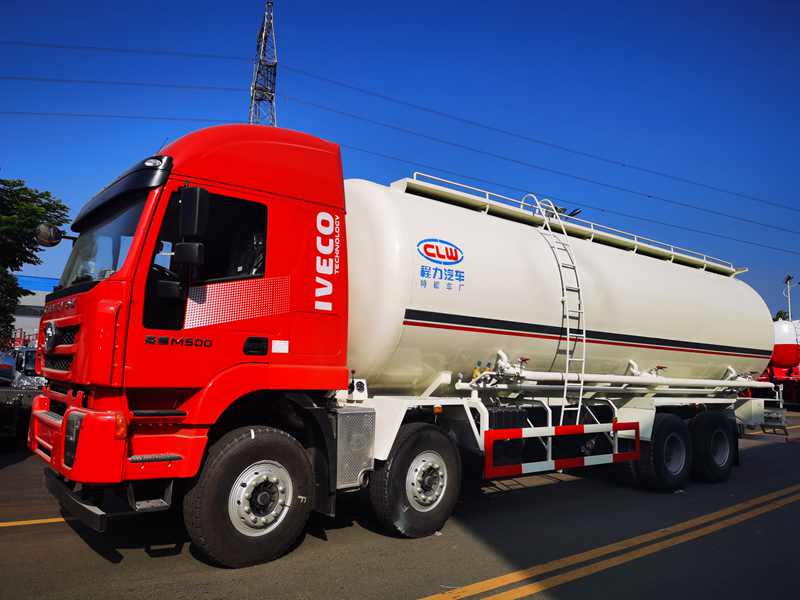 lng天燃气干粉砂浆罐车河南推广绿色货运国六干粉砂浆罐车