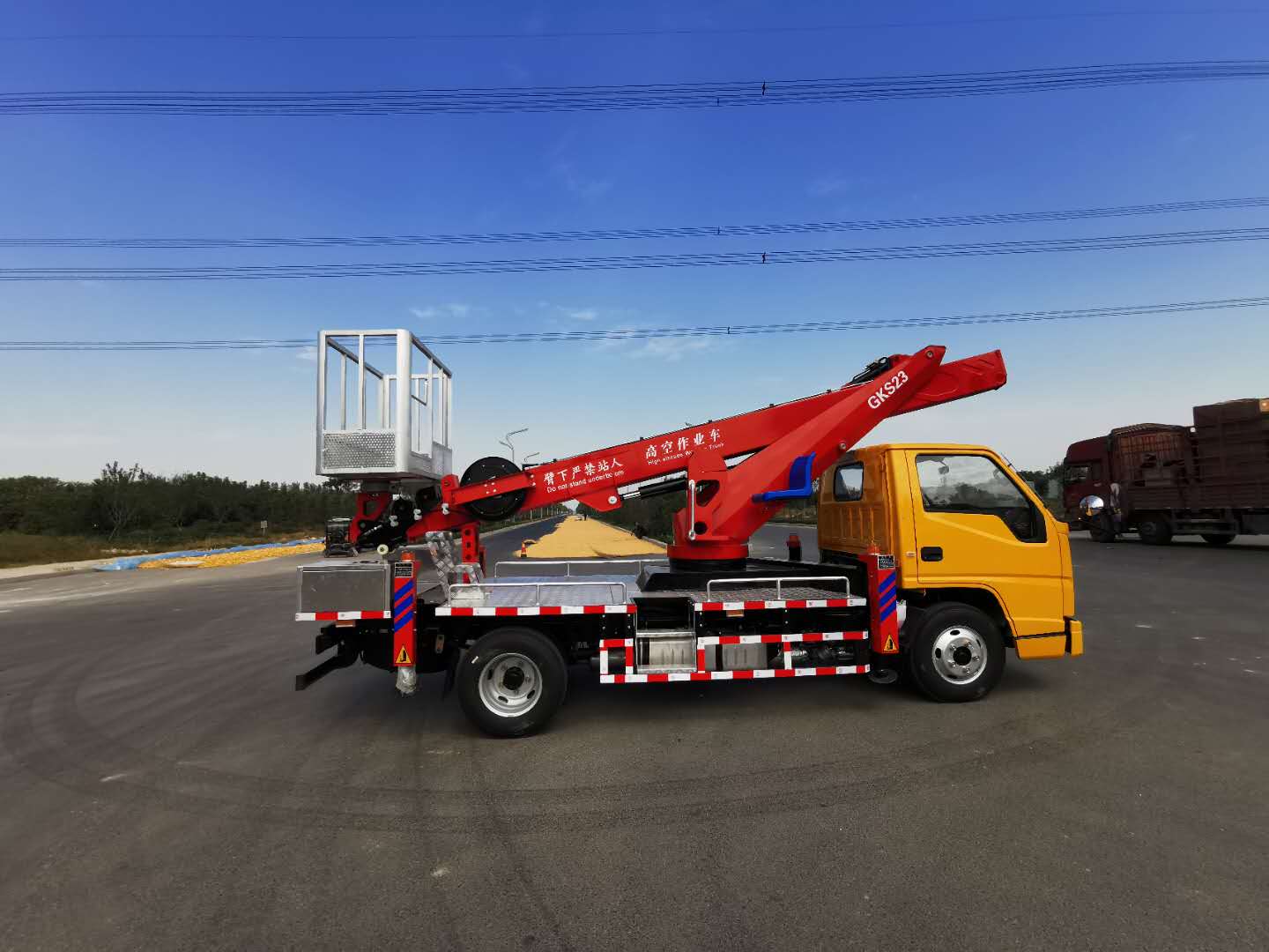 直臂高空作业车21米21米国六蓝牌高空作业车云梯车