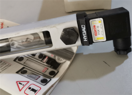 贺德克FSK-127-2.5/0/-12液位计保养方式