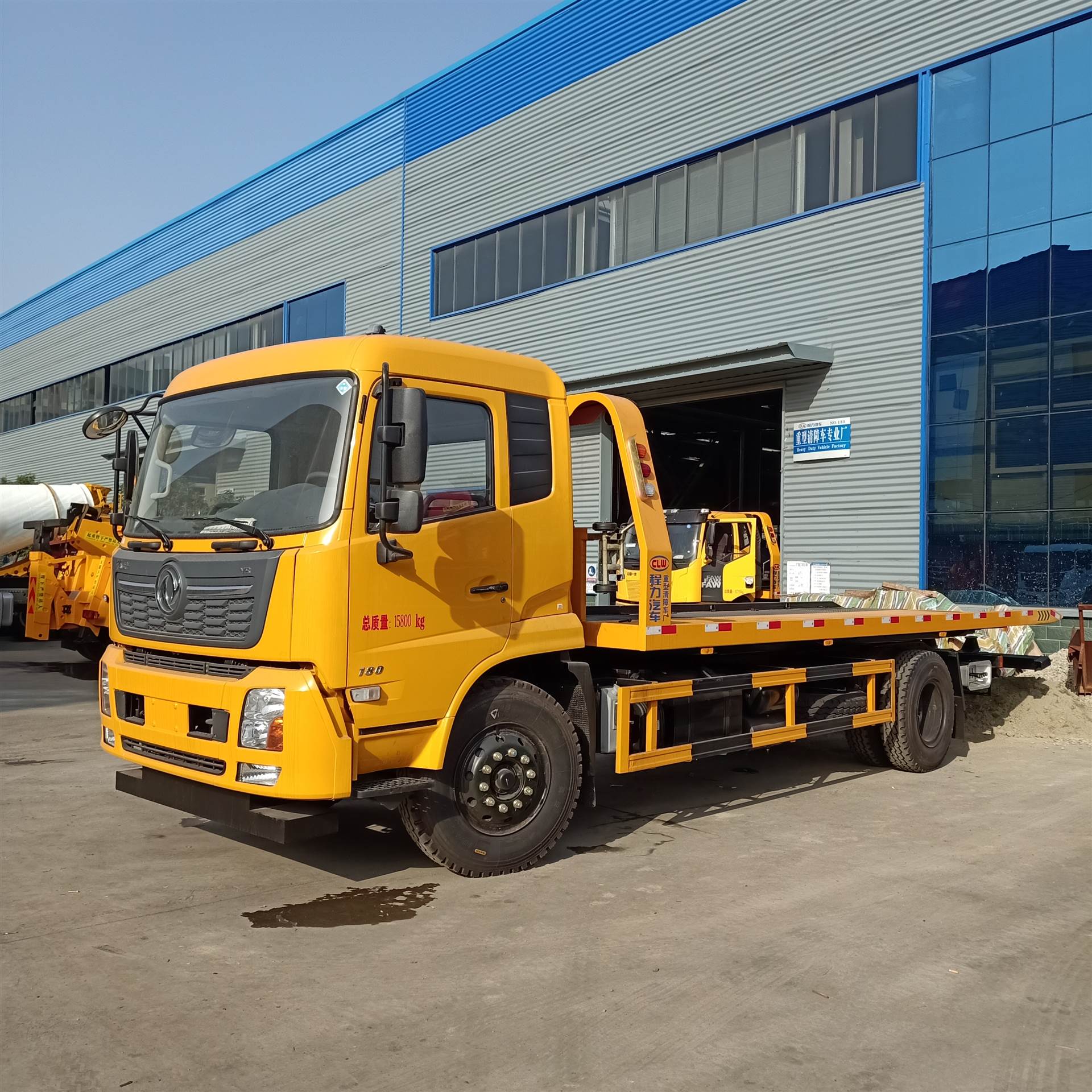 东风天锦清障车 带吊清障车 厂家直销分期购买0首付