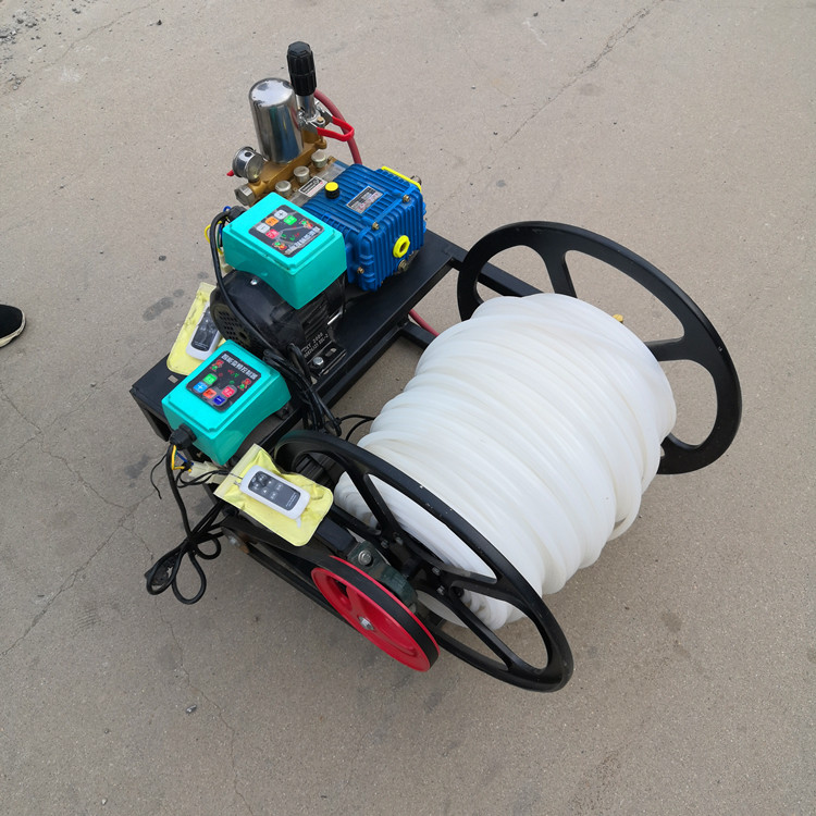 直销自动收放管卷管式打药机 玉米小麦电动九连喷喷药机