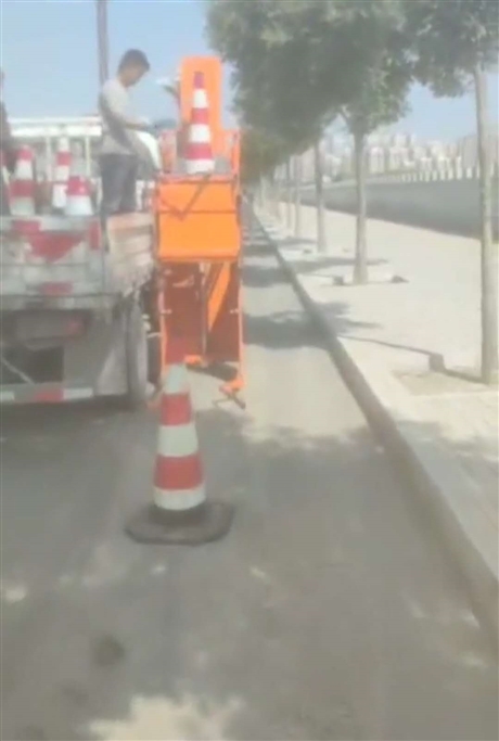 全自動路錐收放機