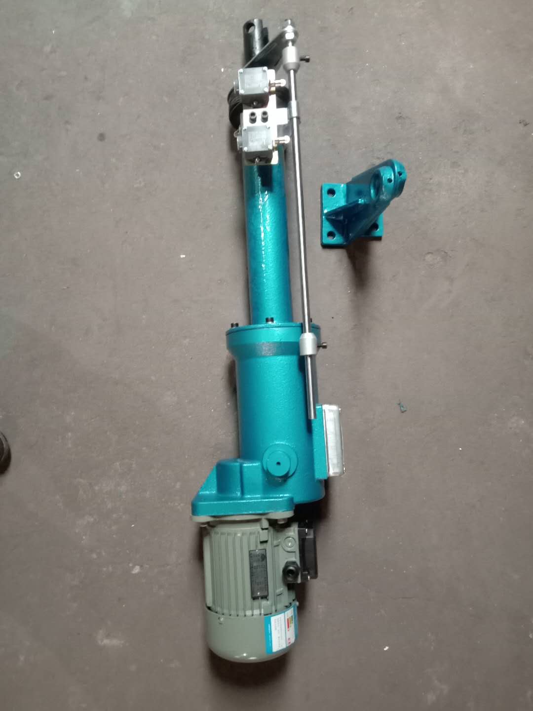 俄罗斯机器人用机枪和榴弹打死12名乌军？实际效果吹太大了