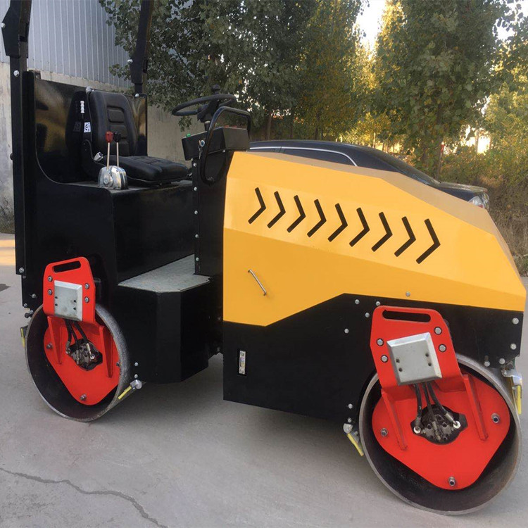 土方压实压路机小型震动碾压机鼎诚回填土座驾式压槽机
