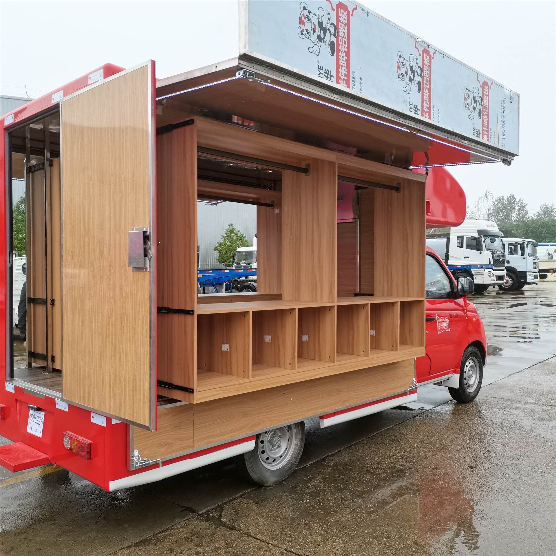 厂家优惠价流动售货车 保温快餐车 挂牌餐车小吃车