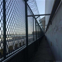 监狱防护铁丝网 看守所围墙刀片护栏网 监狱护栏网