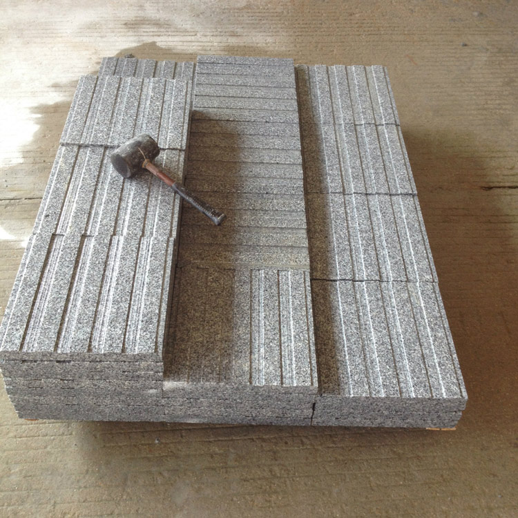 万君石业 盲道板芝麻灰花岗岩 户外地铺板防滑面 防滑石材加工