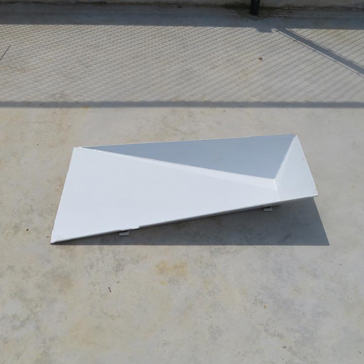 撑杆跳插斗高清图片中小学田径用品