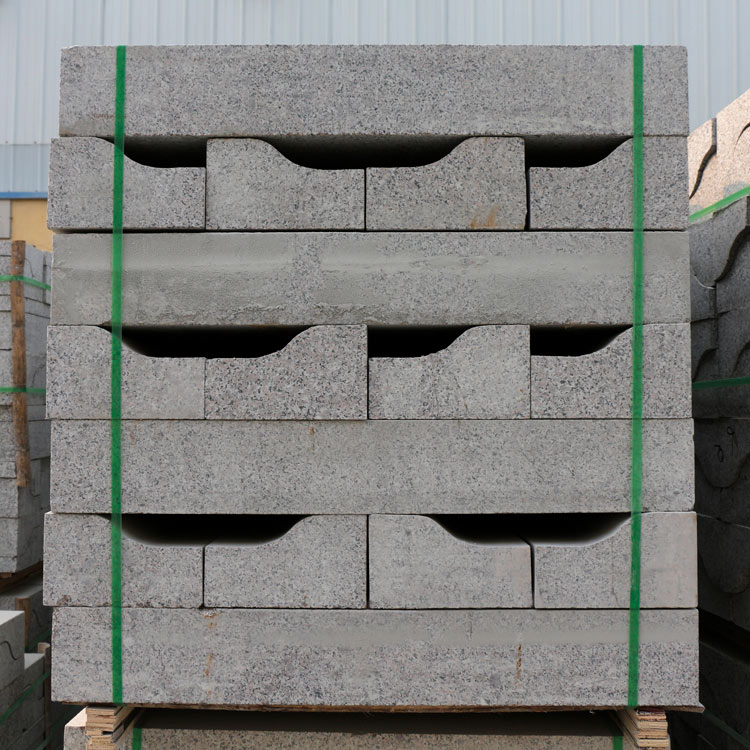 万君石业花岗岩五莲花路沿石现货五莲花路沿石s型路沿石加工