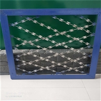 监狱刀刺隔离网 刀刺网隔离网墙 刀刺围栏网价格