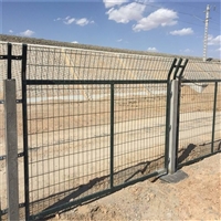 铁路刀刺网栅栏 铁路栅栏网片生产厂家8001