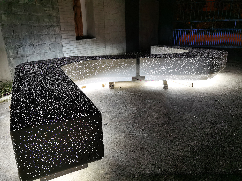 景观中的透光混凝土透光水泥制品