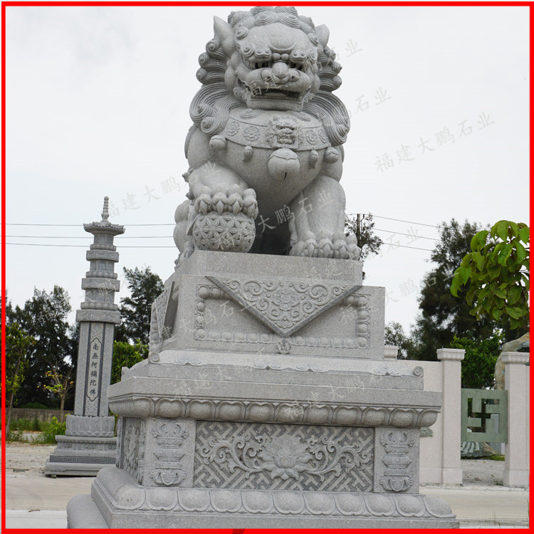 花岗岩石狮子厂家直销石雕狮子寺庙宗祠石狮子价格