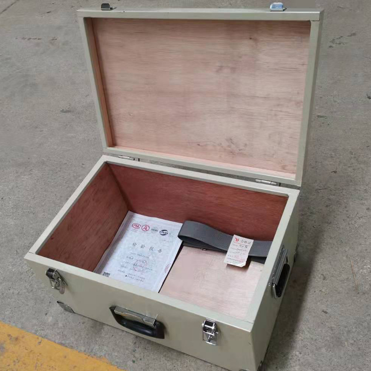 雷管防护箱装雷管箱子背带式雷管箱