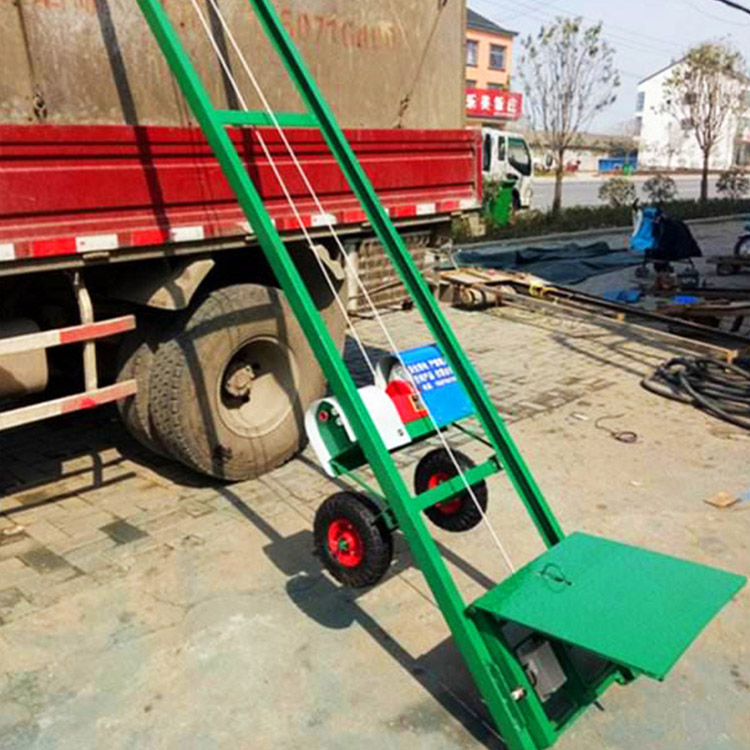 爬山虎輸送機
