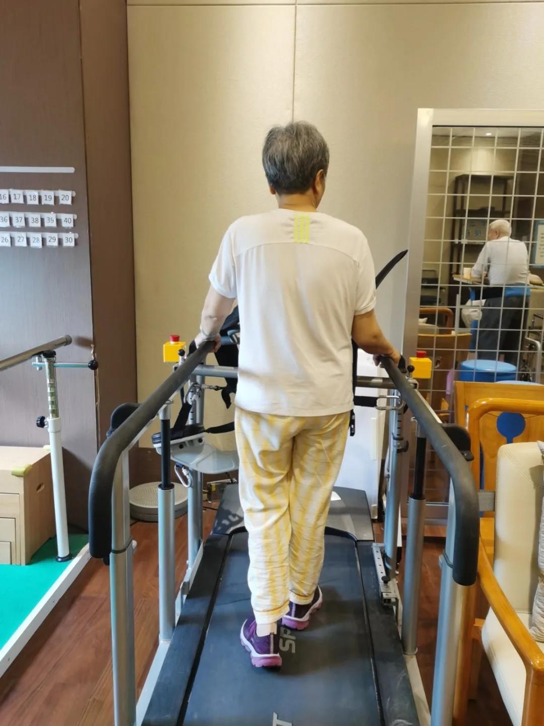 老年痴呆症老人入住广州医养结合养老院哪家好