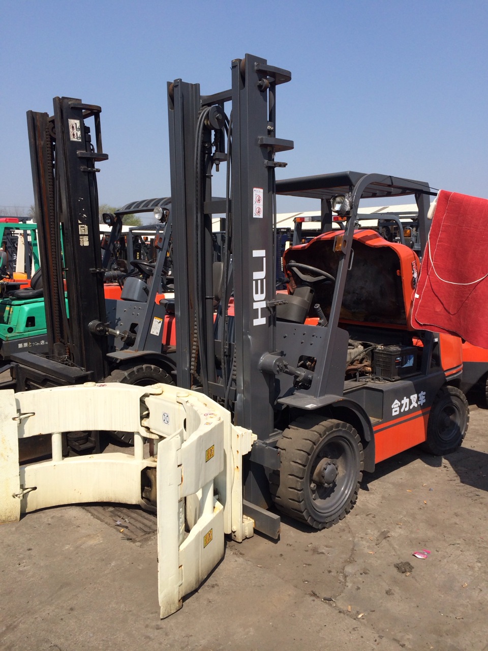 夹包叉车 二手合力2吨叉车售卖 二手叉车出售 附近二手叉车