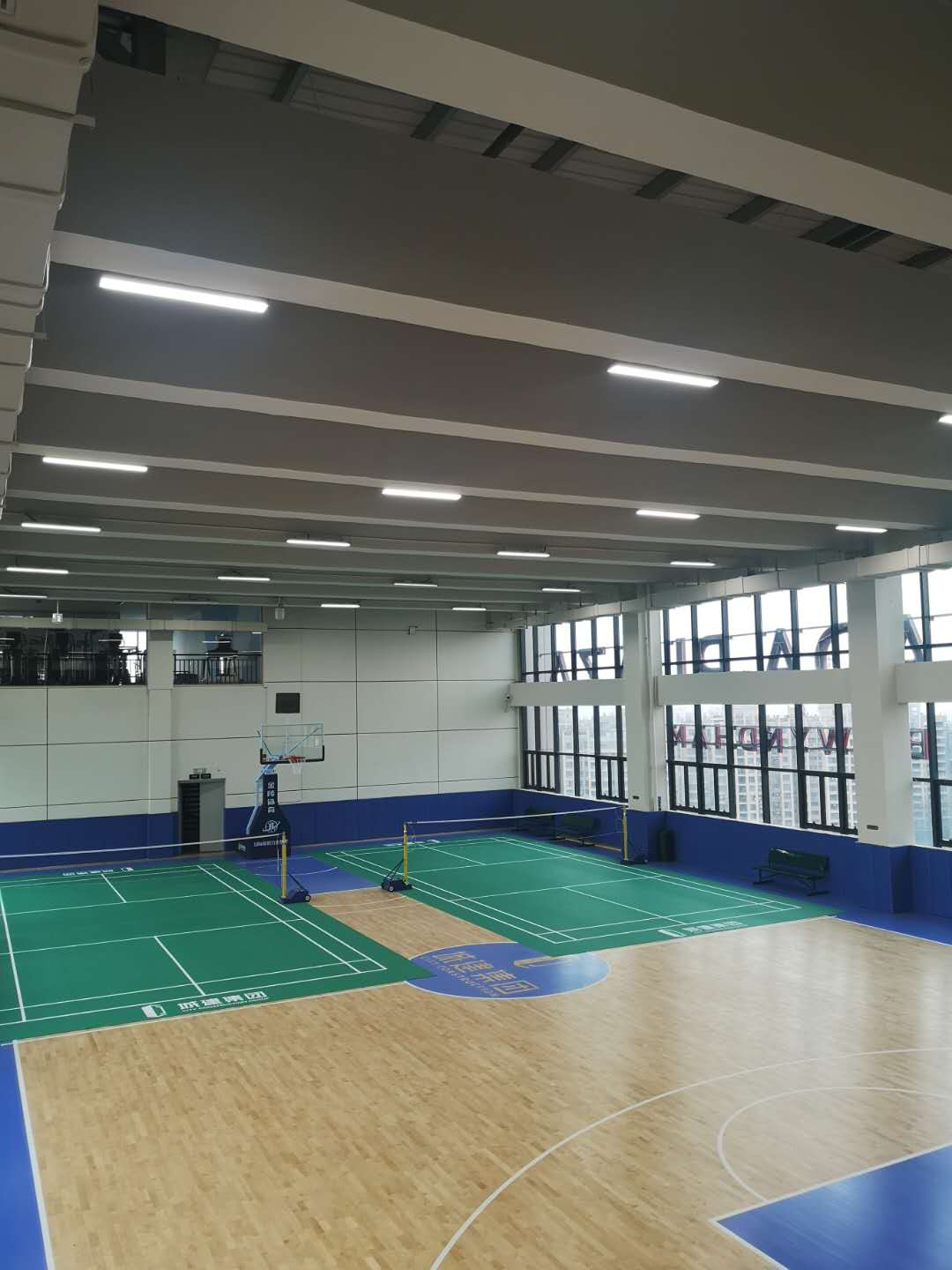广西桂平室内球馆木地板施工