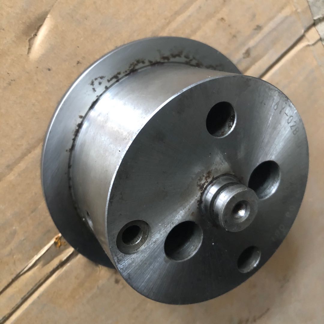 推土机惰轮轴价格 山推惰轮轴 16y-02b-00002 推土机惰轮轴厂家