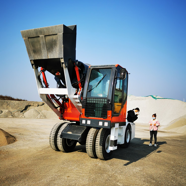 6方恆聯重工自上料攪拌車潮州工程機械攪拌機