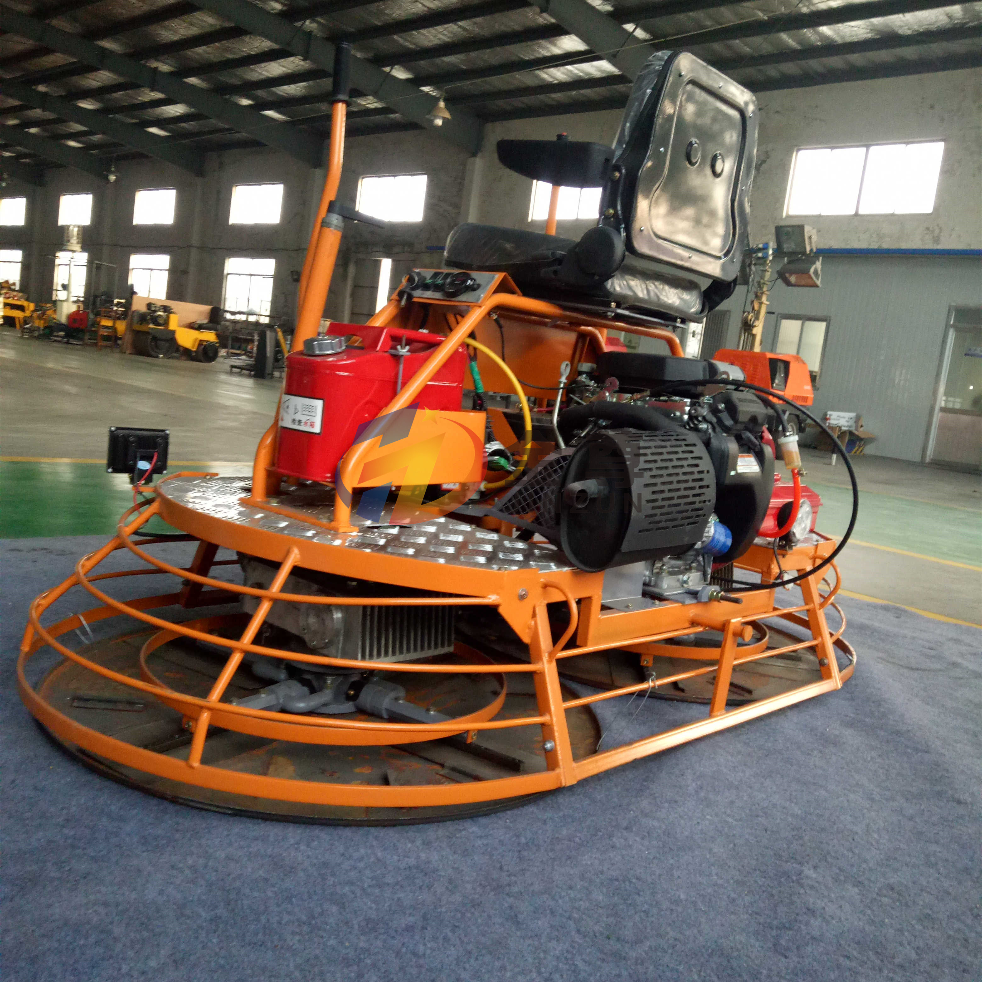 停车场隧道桥面驾驶型汽油地坪抹子湿地面收光机