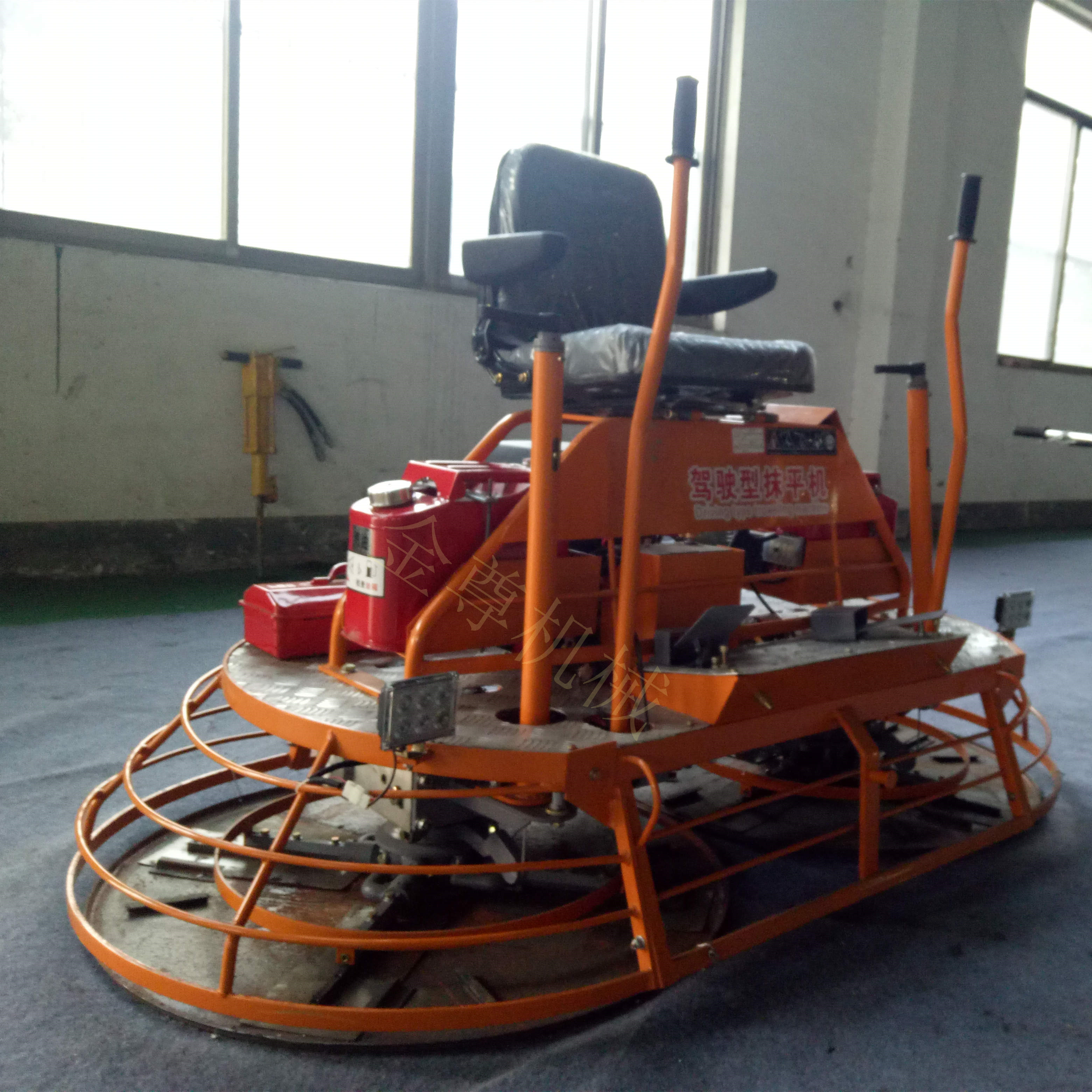 厂家质量保证桥面砂浆水泥路面磨平机汽油地坪抹光机