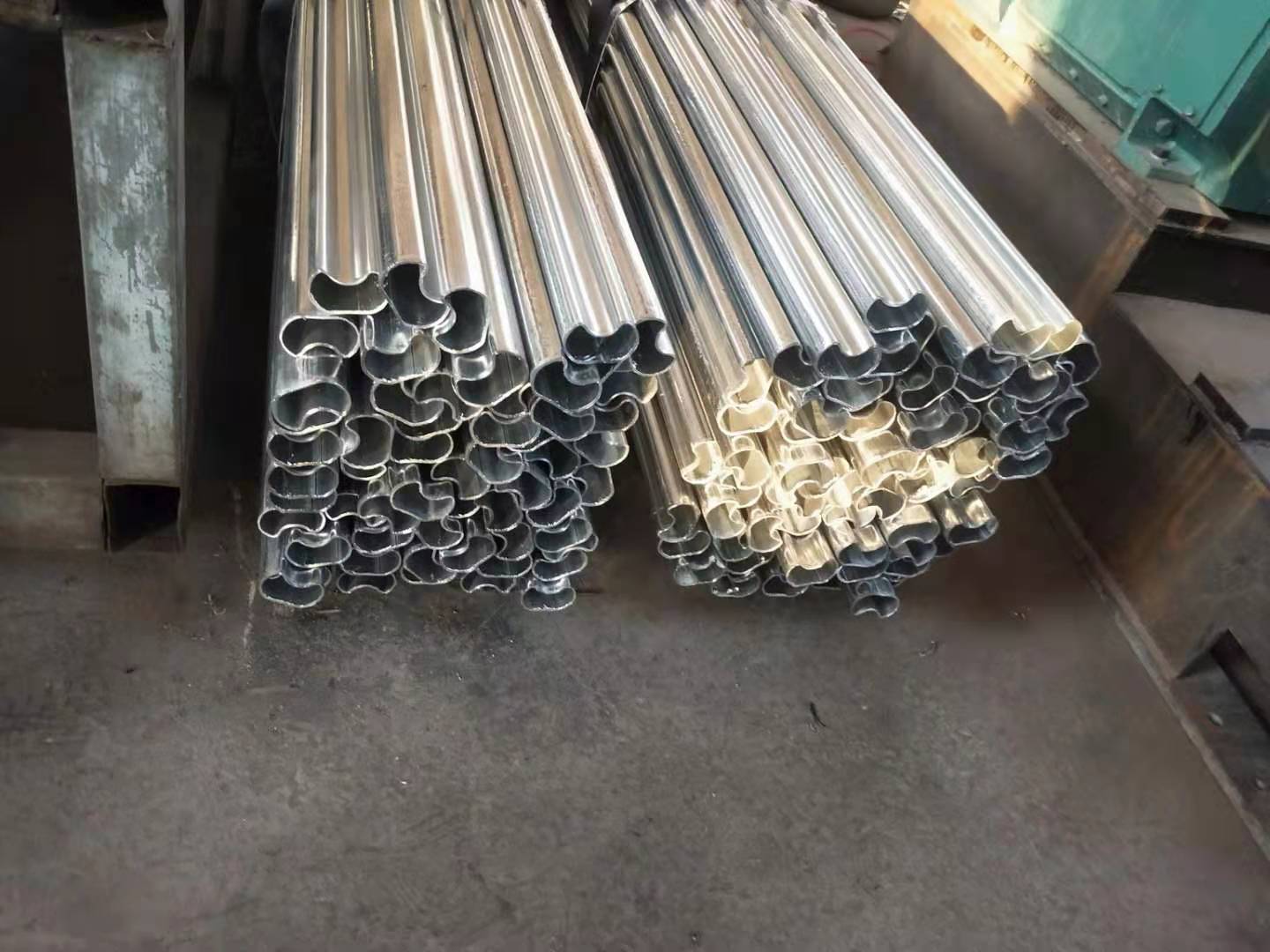 50方凹形管-不锈钢凹形管厂家-带槽方管