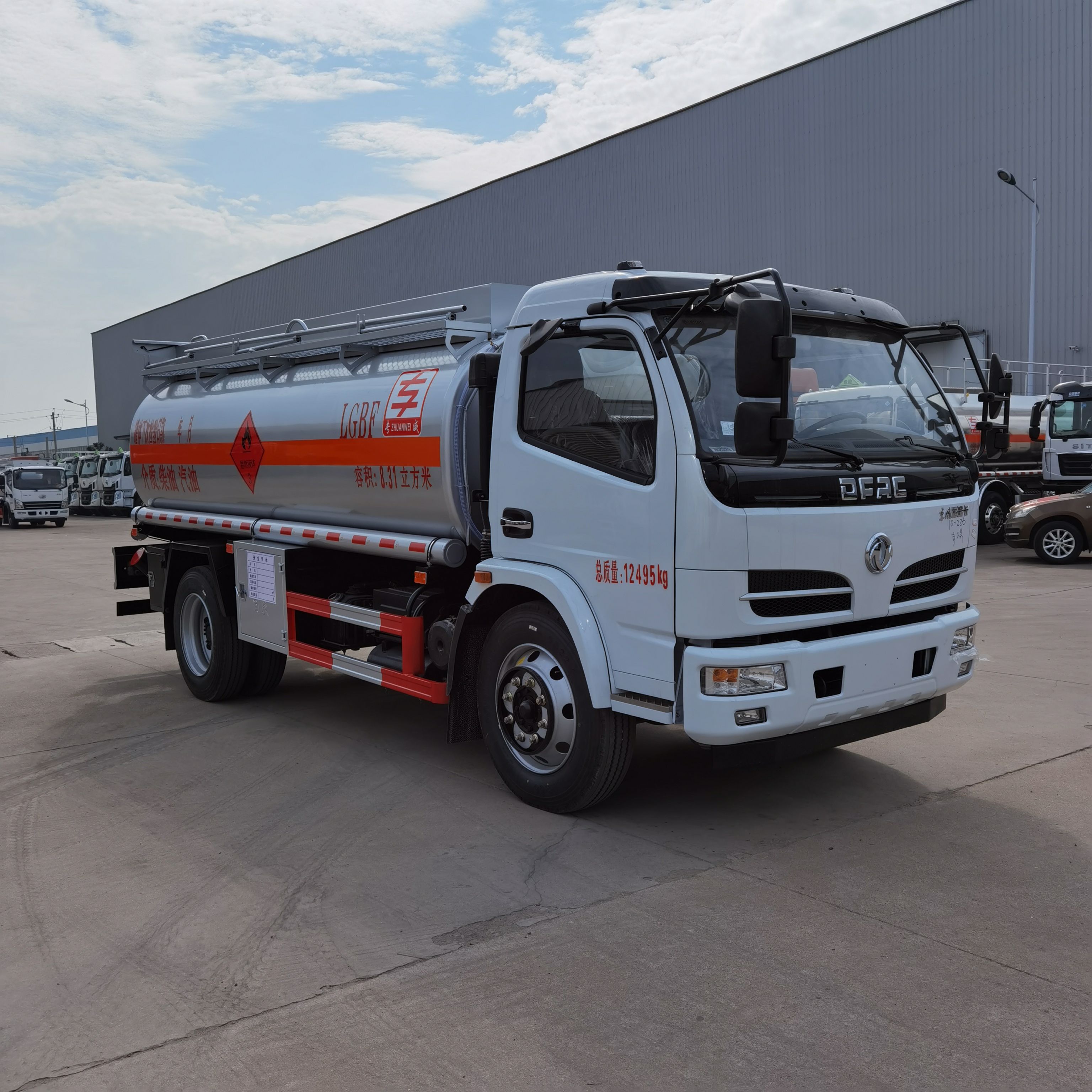 东风5吨小型流动加油车厂家直销包上牌分期晋中