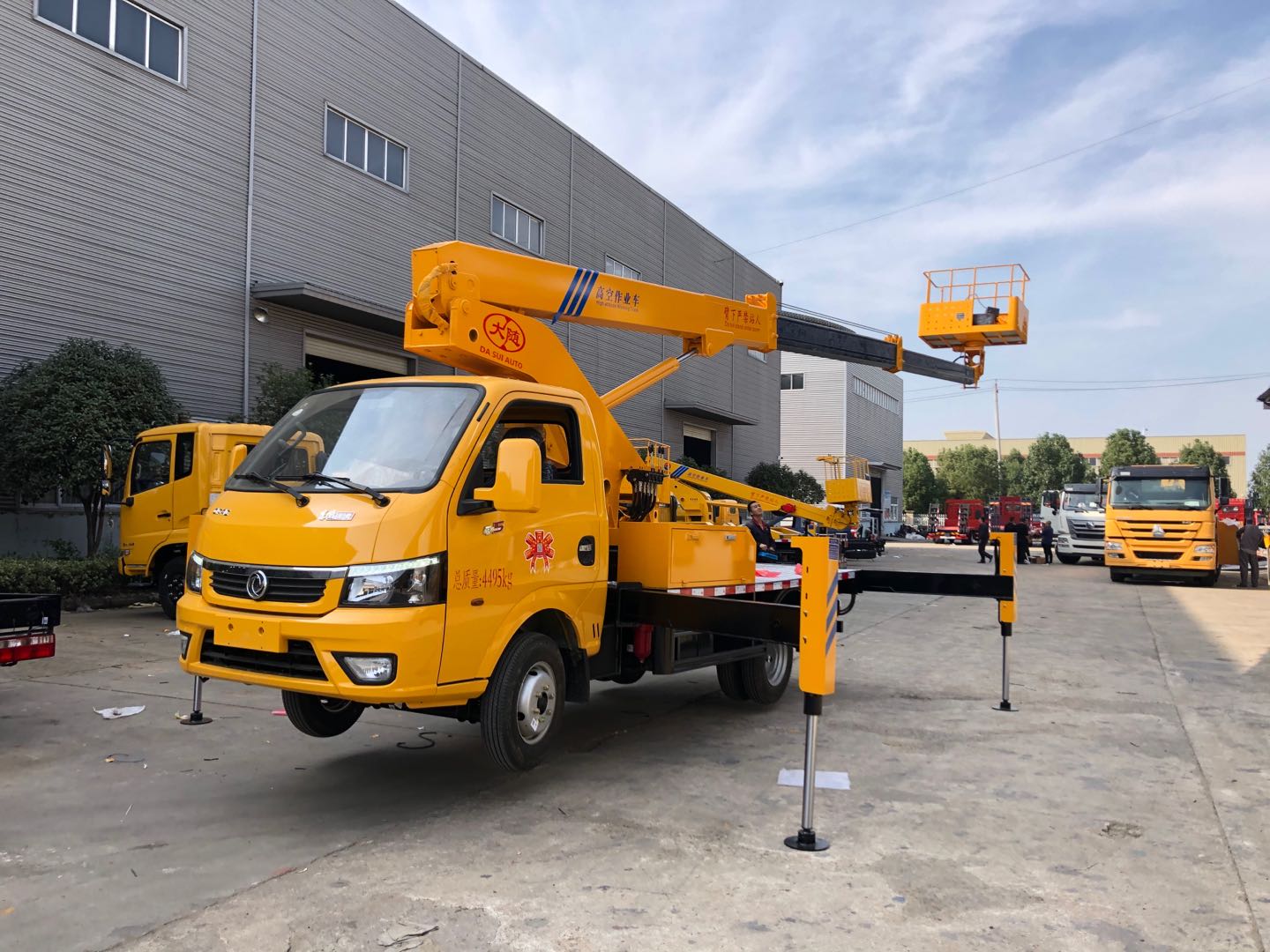 国六东风直臂举高车蓝牌16米20米21米湖北润力供应