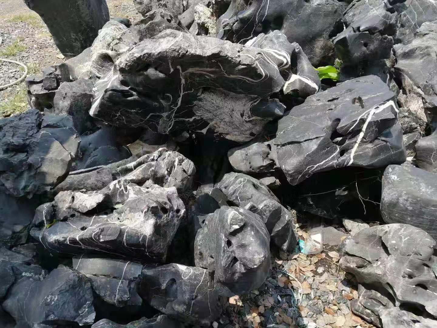 巢湖假山水池太湖石黑山石造园观赏