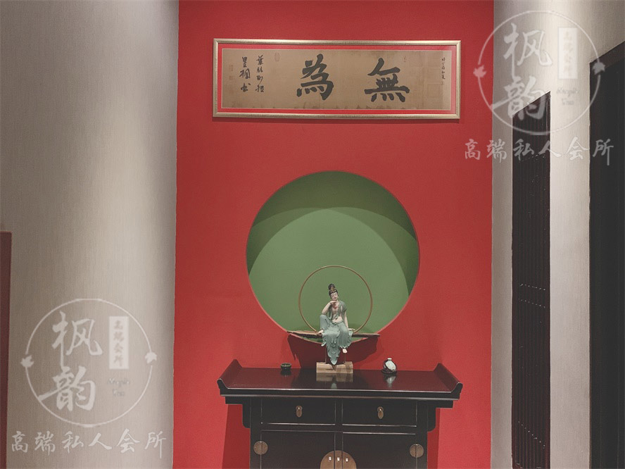 朋友带我去了一次南京新街口附近的洗浴中心场子,【老客户都极力推荐】
