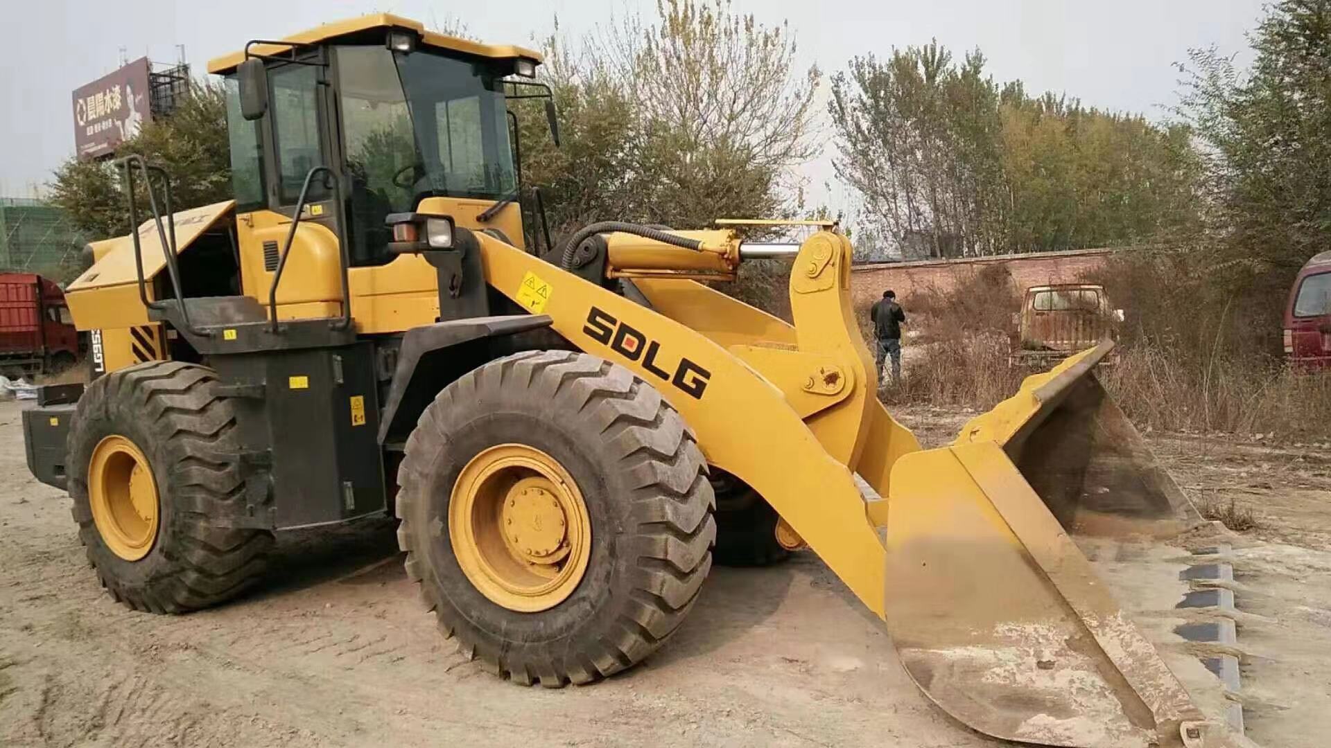赔钱处理本地二手50铲车二手装载机