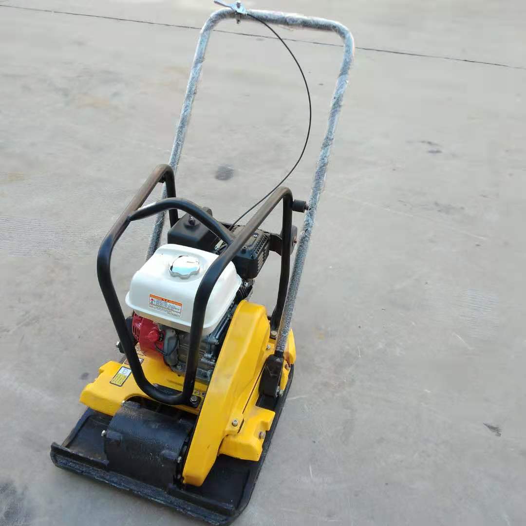 路特威供应平板夯 铸铁一体平板夯 土层沥青路面平板夯