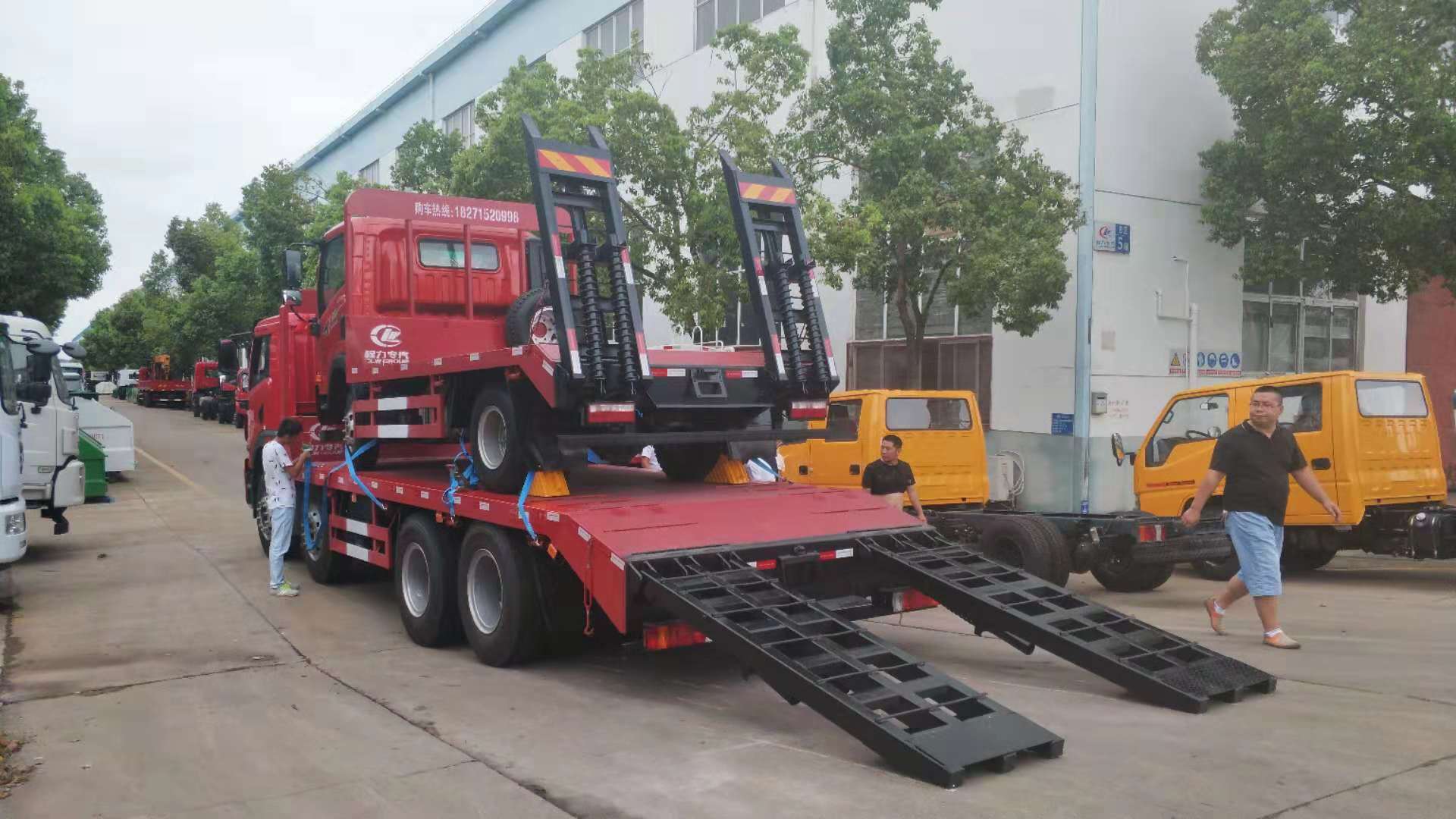 江西上饶市拉150挖机平板运输车生产厂家