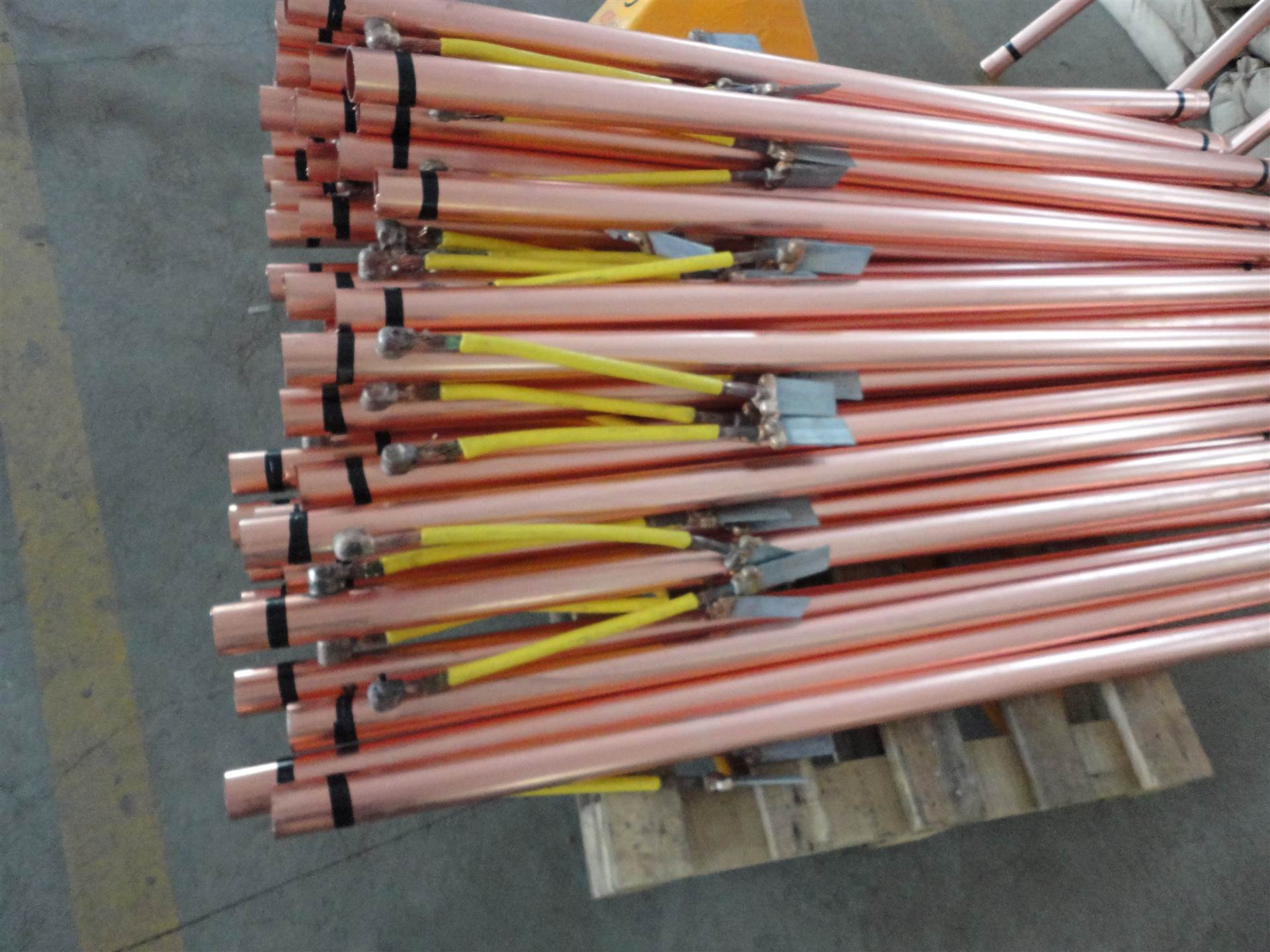 离子接地极的安装方法