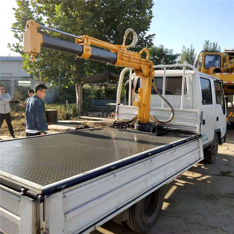 厂家直销皮卡吊 应用广泛车载液压微型折臂吊 小型吊机定制