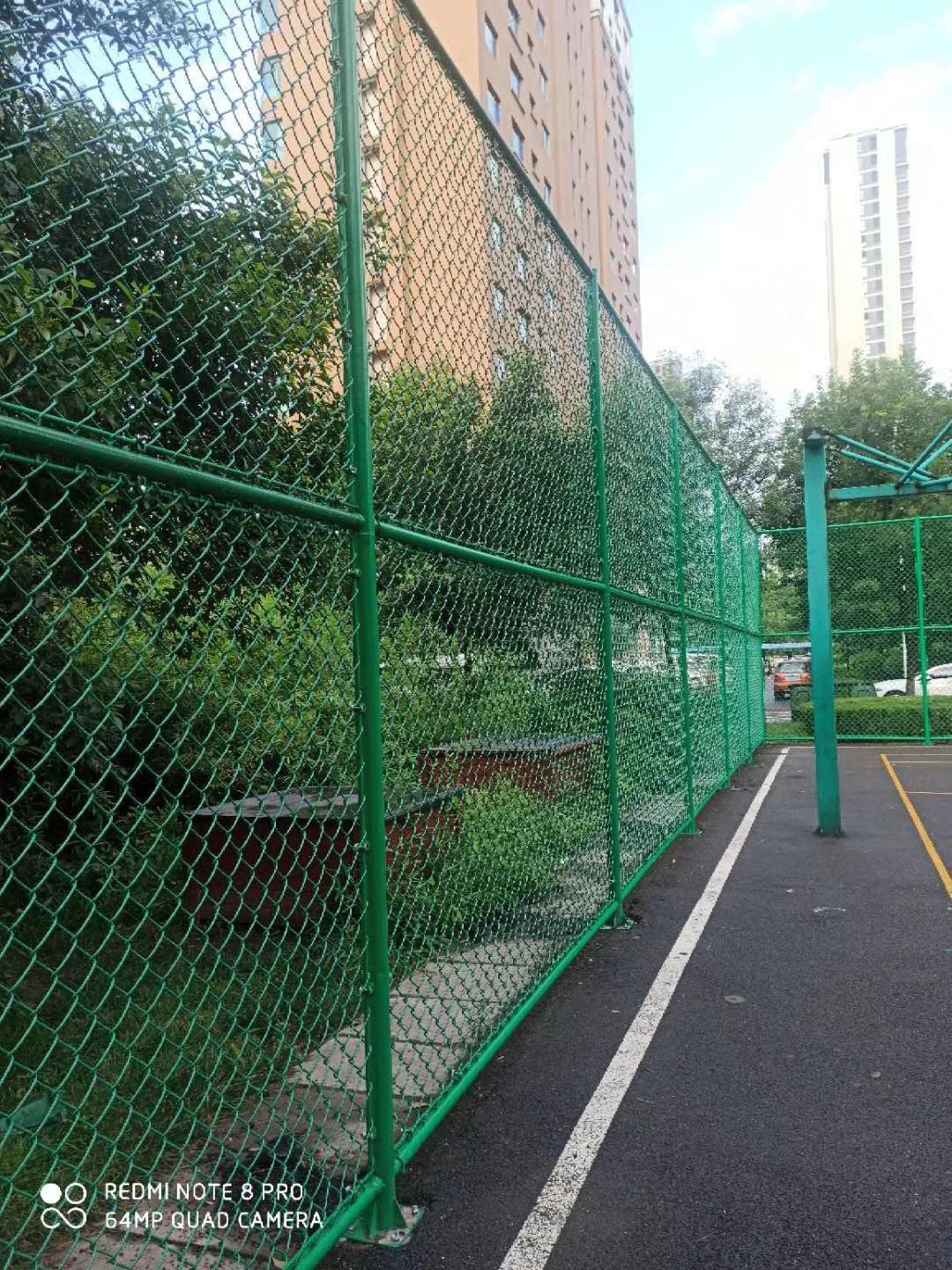 体育场围栏网咸宁体育场围网厂家