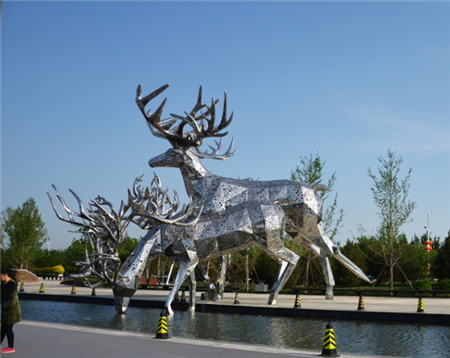 大连白钢雕塑不锈钢雕塑艺术厂家