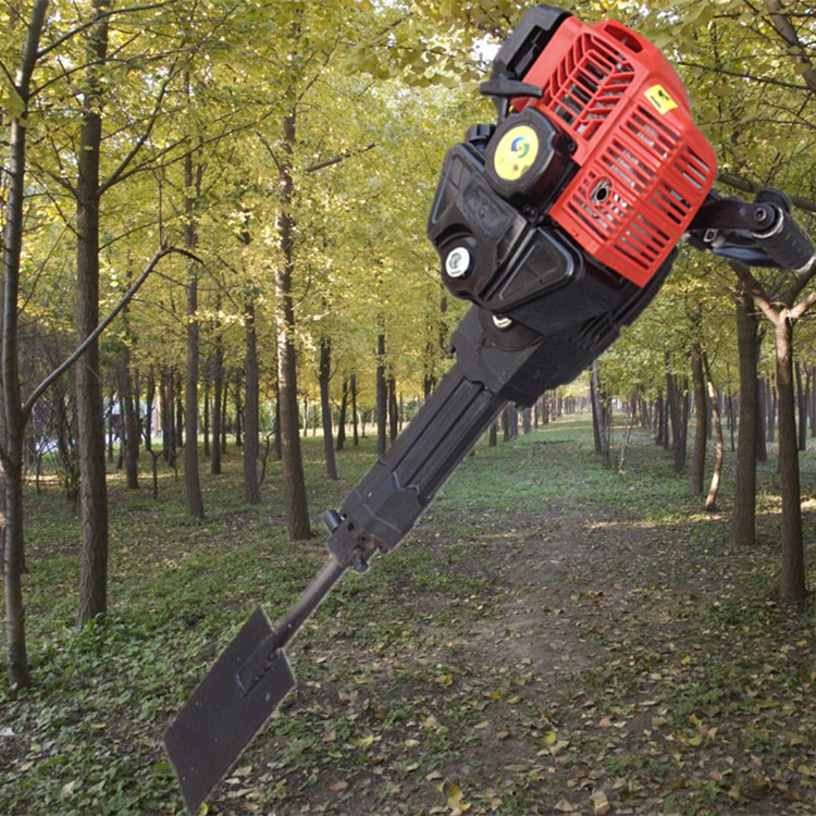 就受到了市场欢迎,在东北一带,使用这款机器挖掘苗木,省时,省力