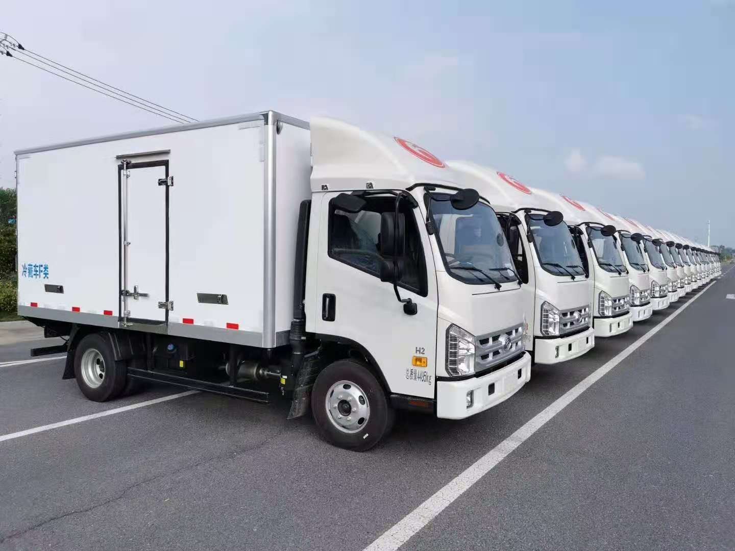 冷藏车生产厂家冷冻食品运输车冷冻车冷柜车海鲜蔬菜水果运输