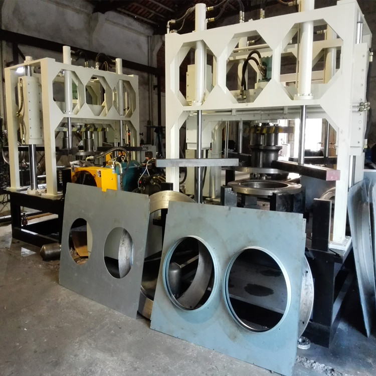 诚信服务,竭诚欢迎广大客户光临惠顾风桶翻边机是风机制造行业的设备