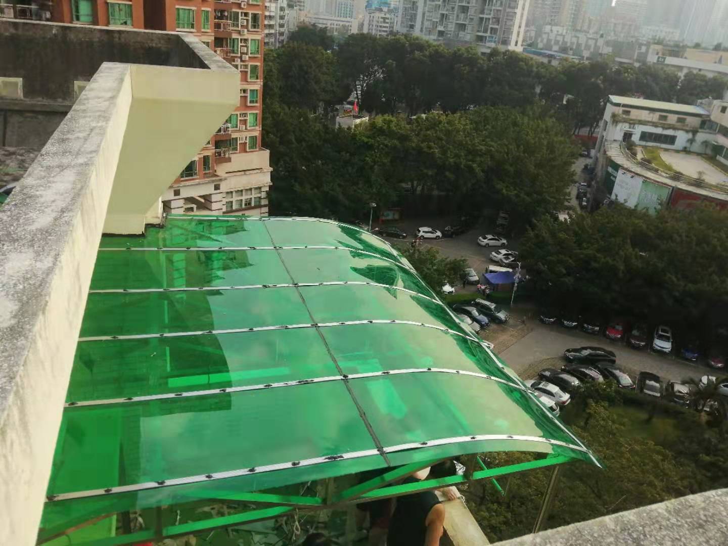 深圳耐力板雨篷厂家深圳耐力板雨篷价格深圳耐力板雨篷安装报价