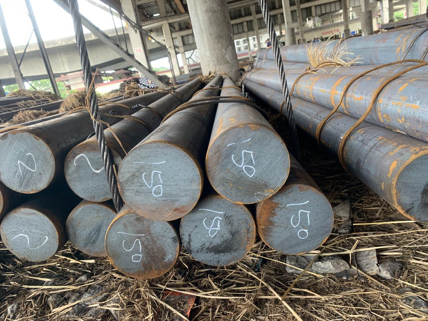 14的圆钢每吨的价格15crmo圆钢价格中普钢铁