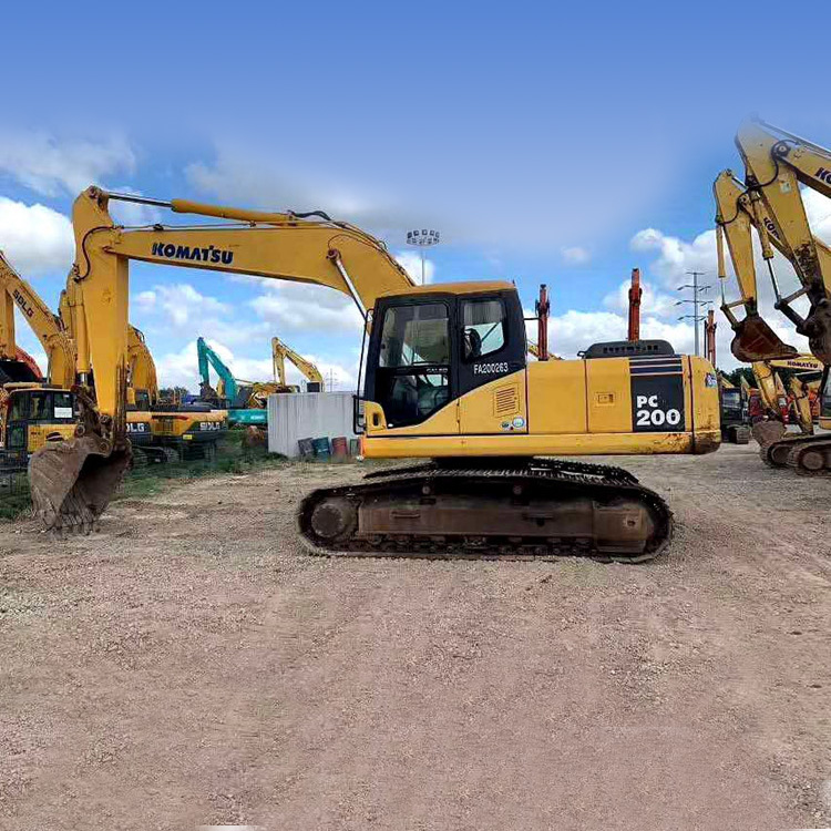 小松pc200二手挖掘机 中型20吨直喷二手挖土机包运输
