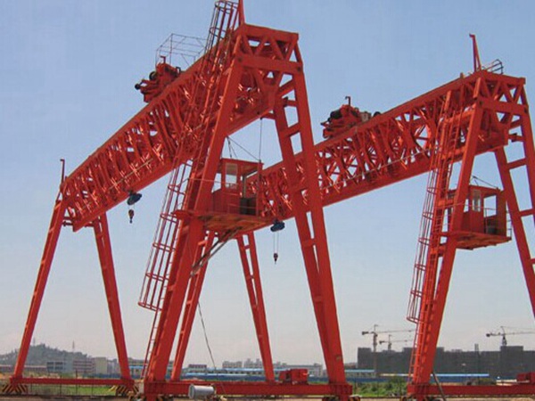 广东佛山80吨龙门吊出租厂家作业场所广泛