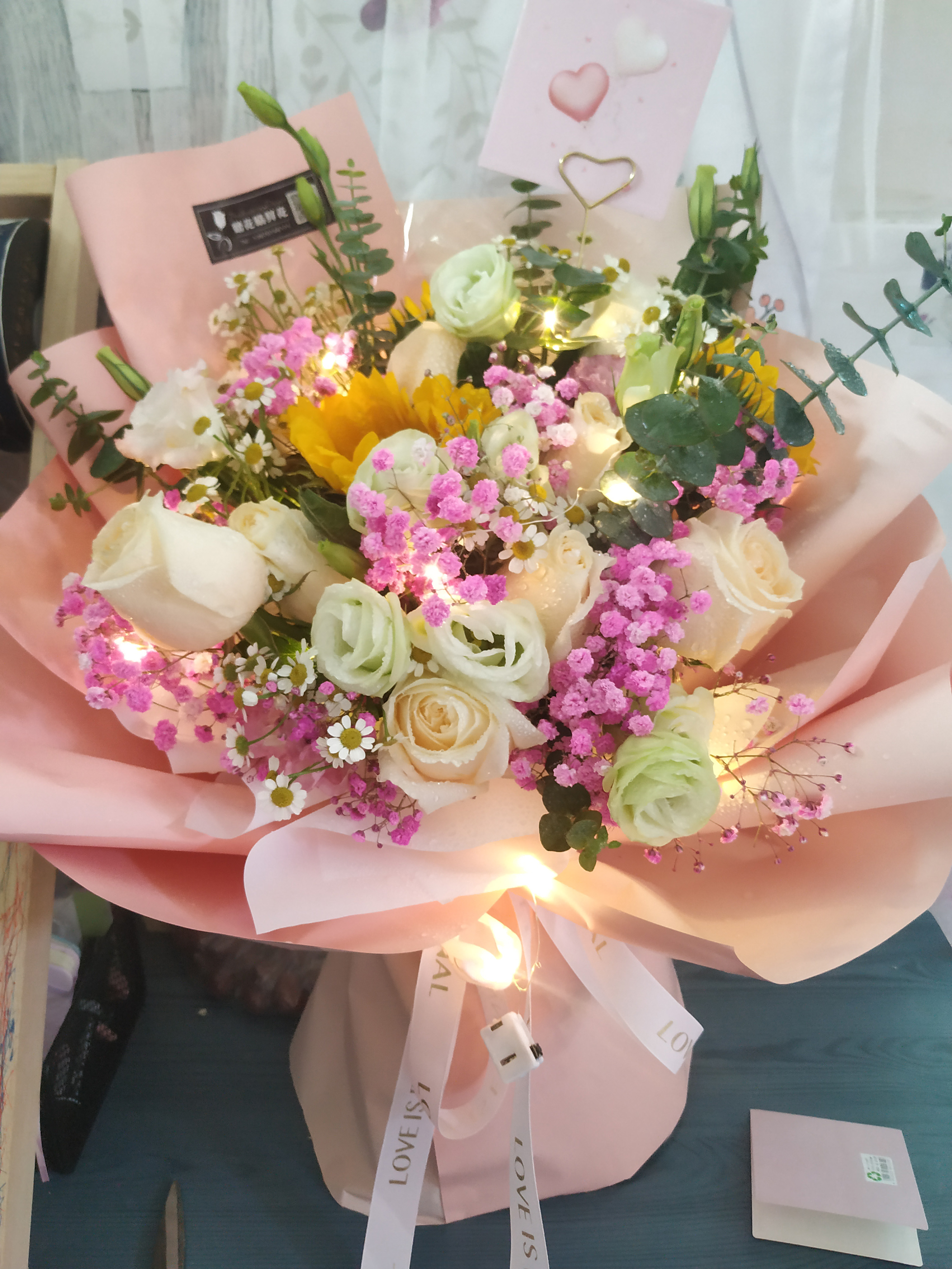 红玫瑰鲜花混搭向日葵满天星生日鲜花花束送爱人