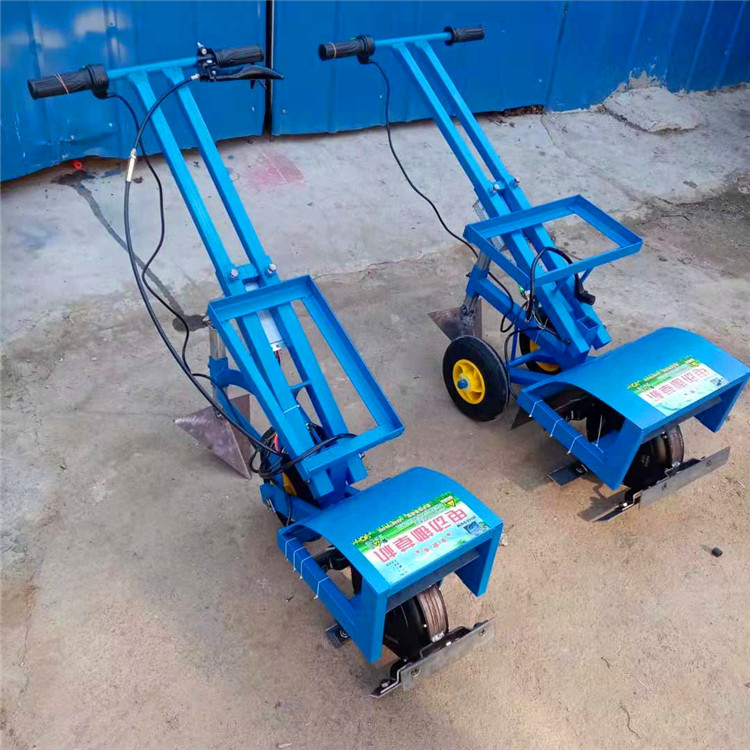 除草机 产品描述手推式除草机 家用型除草松土机 电动除草开沟机本